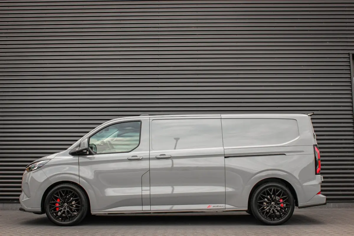 340 L2H1 Limited 71 kWh 218PK / JB- EDITON / CAMERA / 370KM RANGE /APPLE CARPLAY /DRIVERS-