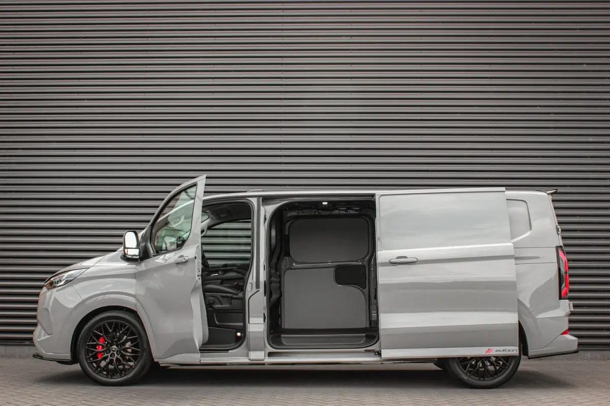 340 L2H1 Limited 71 kWh 218PK / JB- EDITON / CAMERA / 370KM RANGE /APPLE CARPLAY /DRIVERS-