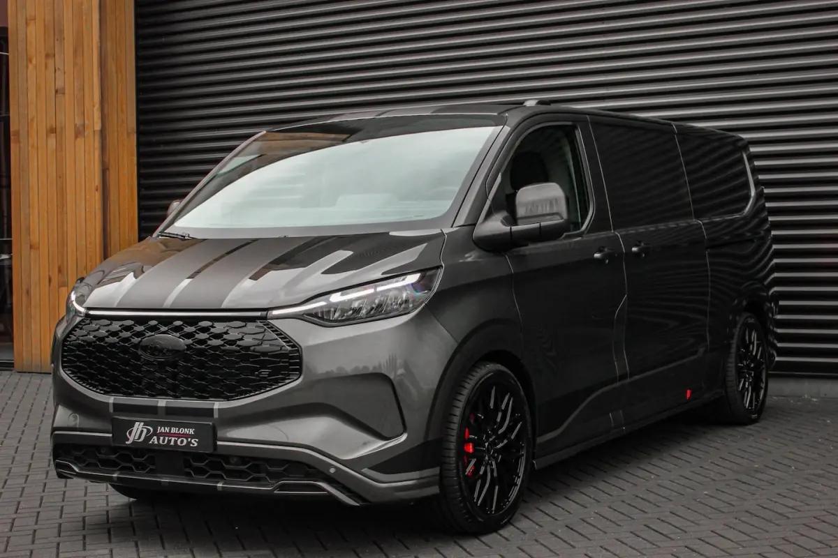 340 L2H1 SPORT 71 kWh 218PK / JB- EDITON / CAMERA / 370KM RANGE / APPLE CARPLAY /DRIVERS-