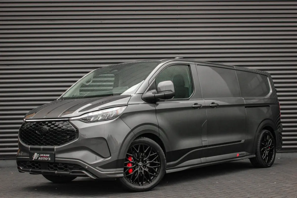 340 L2H1 SPORT 71 kWh 218PK / JB- EDITON / CAMERA / 370KM RANGE / APPLE CARPLAY /DRIVERS-