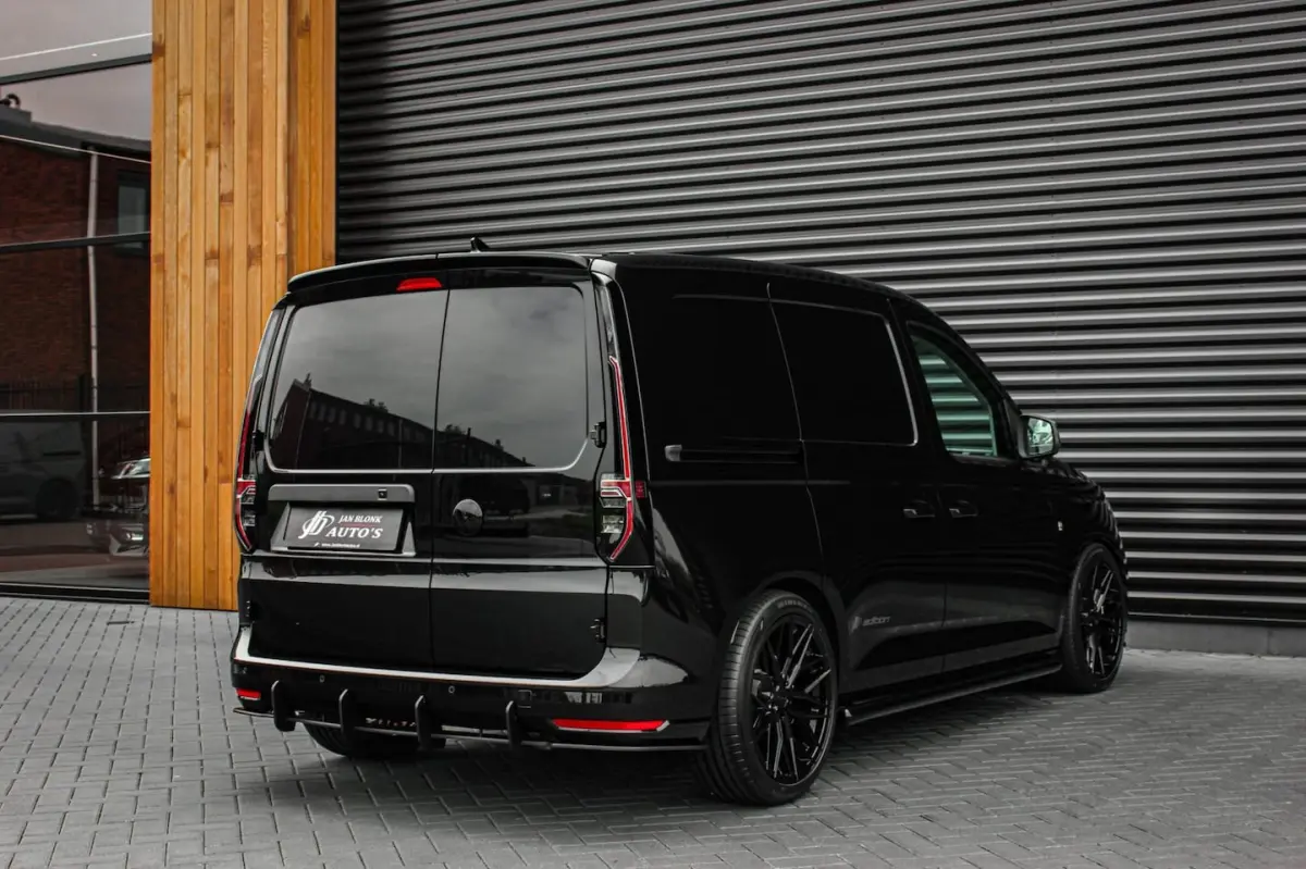 2.0 TDI 122PK DSG JB- EDITION / MAXTRON / SIDE- BARS / VERLAGING / ELEK- PAKKET / PDC / CA