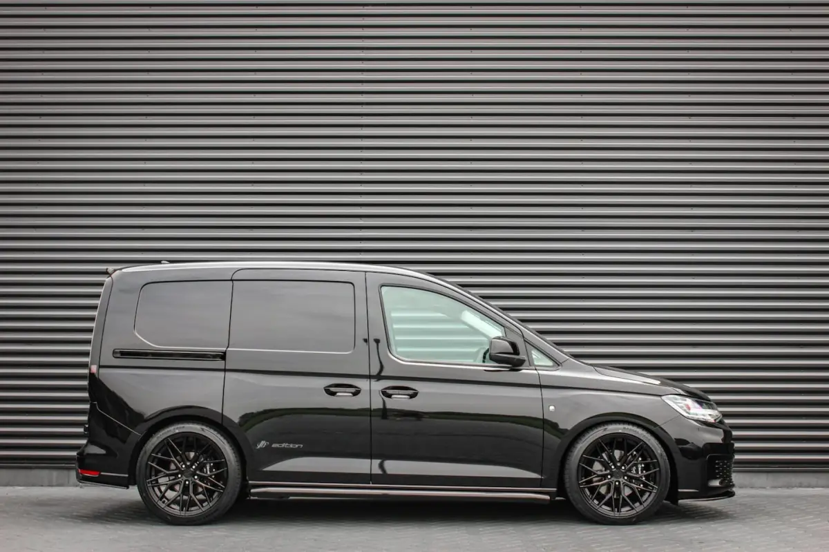 2.0 TDI 122PK DSG JB- EDITION / MAXTRON / SIDE- BARS / VERLAGING / ELEK- PAKKET / PDC / CA