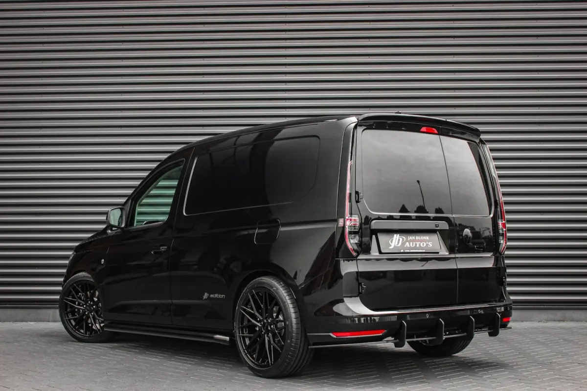 2.0 TDI 122PK DSG JB- EDITION / MAXTRON / SIDE- BARS / VERLAGING / ELEK- PAKKET / PDC / CA