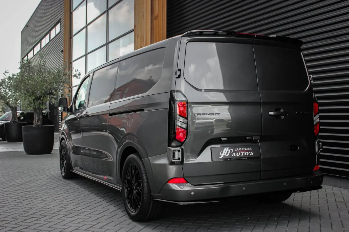 320 2.0 TDCI L2H1 Limited 170PK JB- EDITION / 2X SCHUIFDEUR / 3- ZITS / MY2024 / CAMERA /