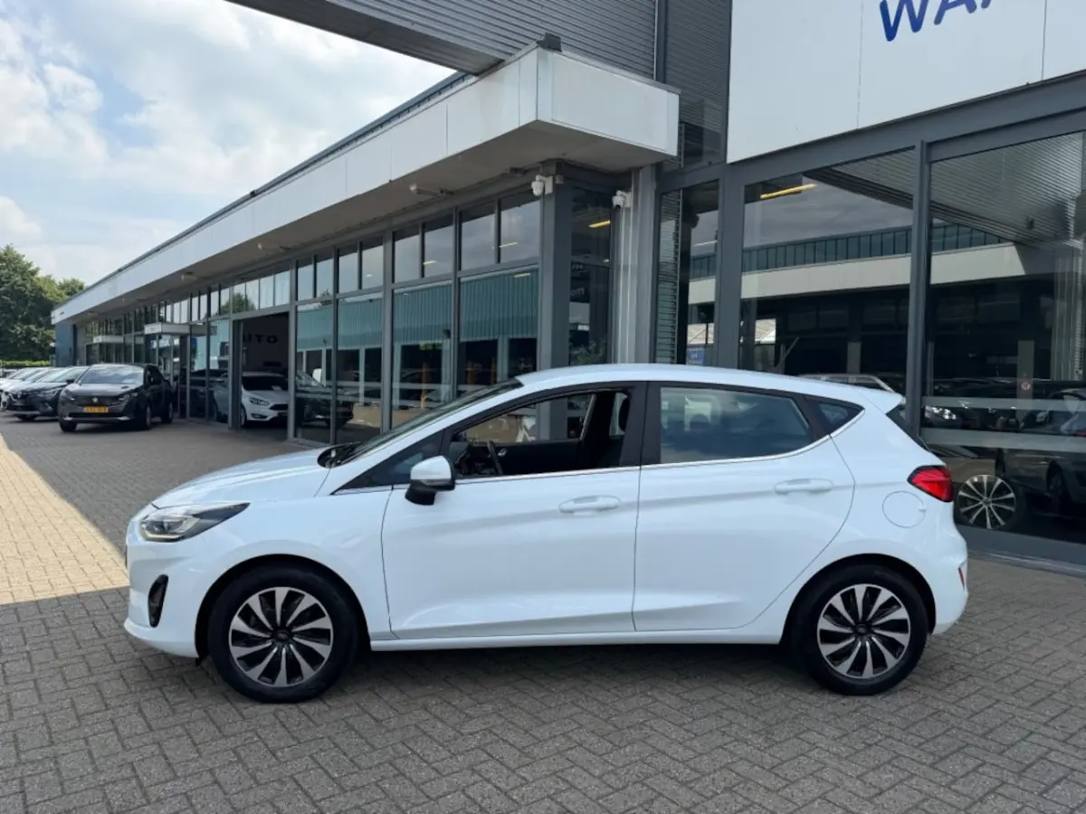 1.0 ECOB.HYBRIDE TITANIUM NAVI AIRCO PDC