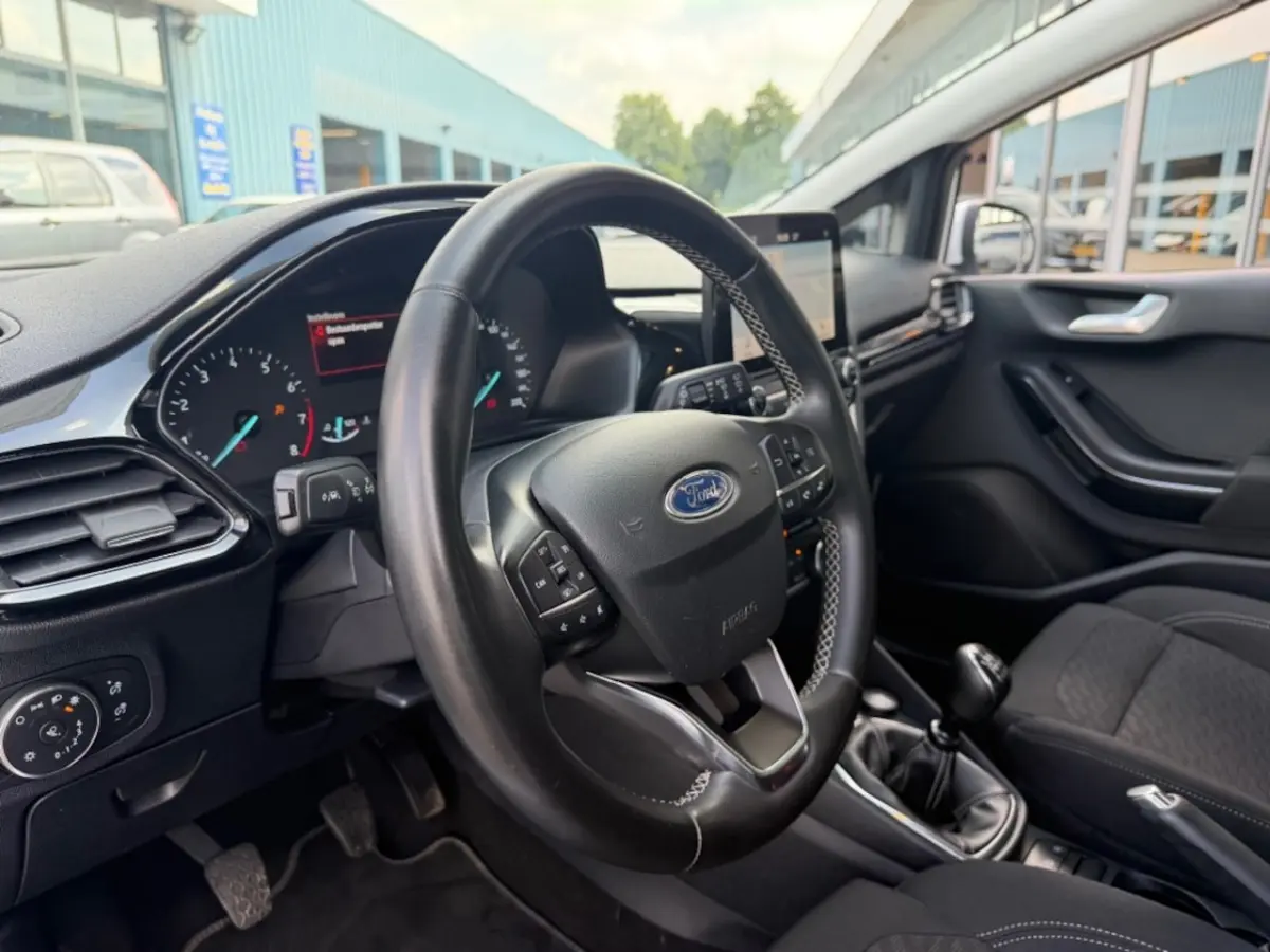 1.0 ECOB.HYBRIDE TITANIUM NAVI AIRCO PDC