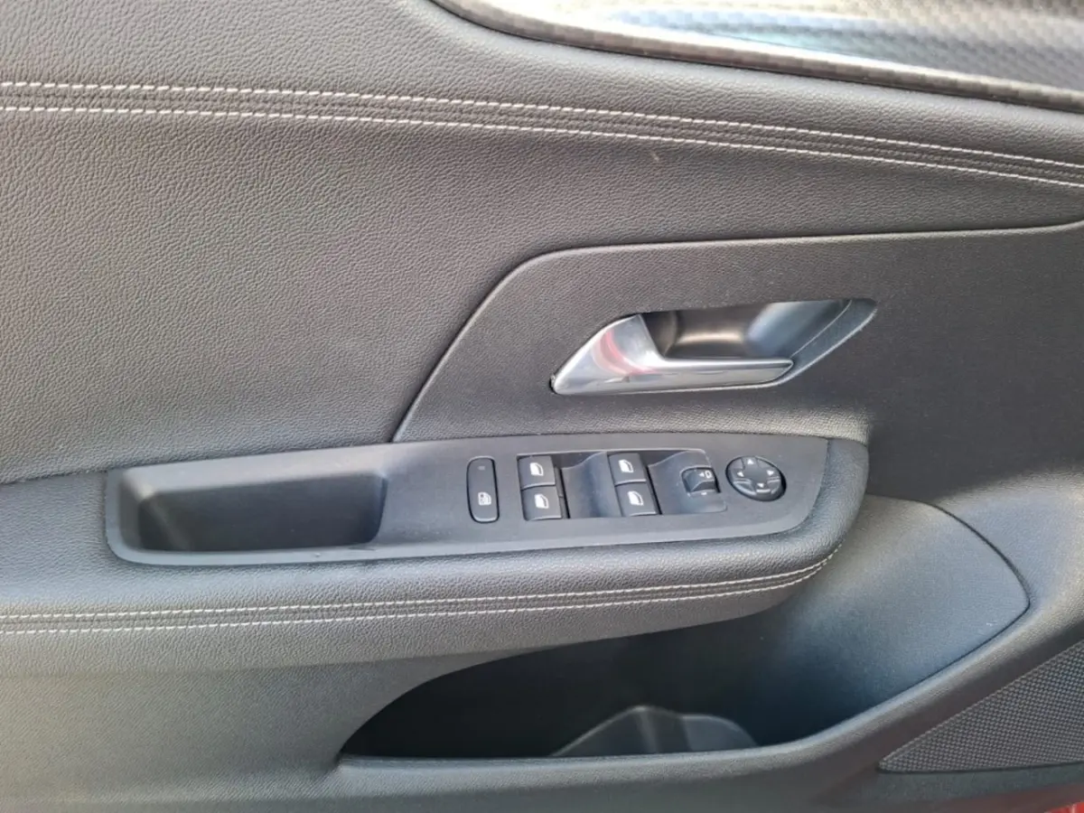 1.2 TURBO GS 136PK LEVEL5 AIRCO NAVI LMV PDC-CAMERA