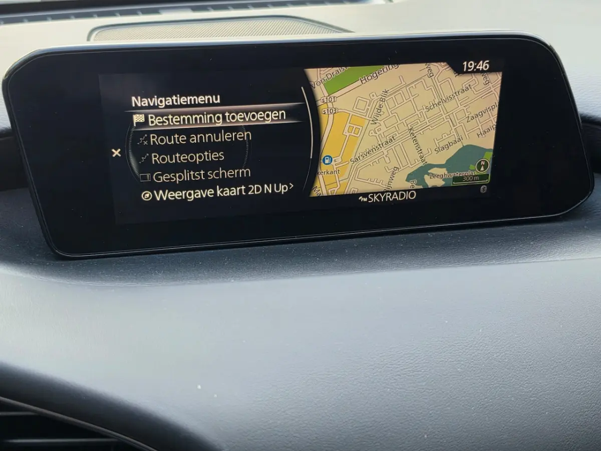 3 2.0 e-SkyActiv-G M Hybrid 122 Navi Camera Trekhaak