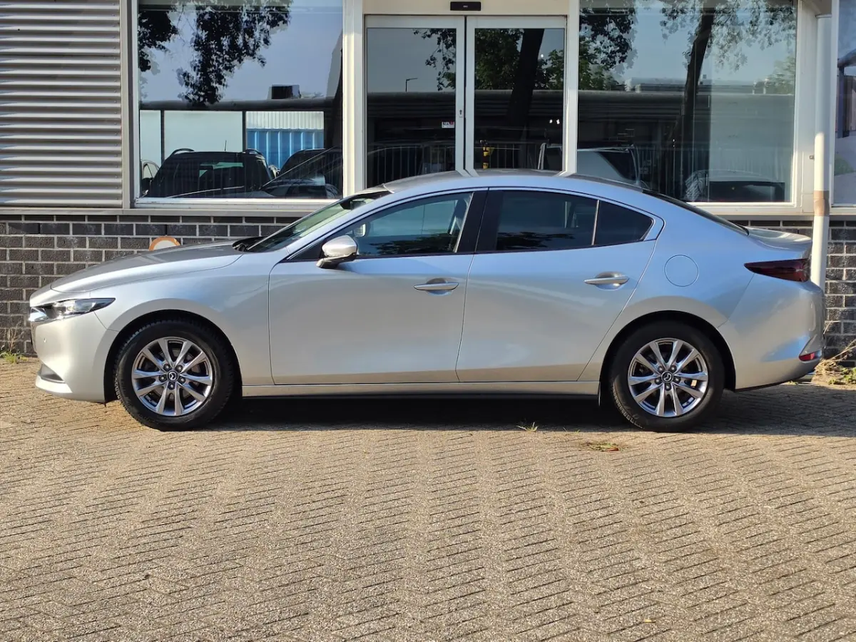 3 2.0 e-SkyActiv-G M Hybrid 122 Navi Camera Trekhaak