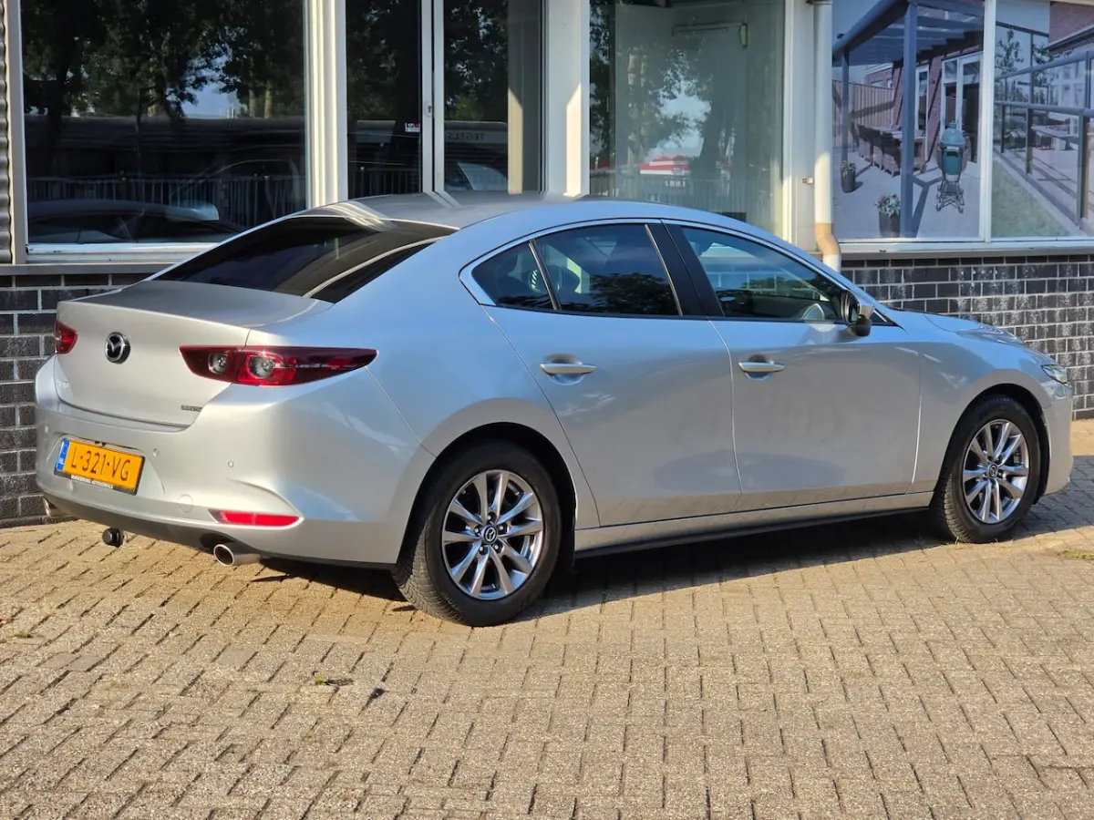 3 2.0 e-SkyActiv-G M Hybrid 122 Navi Camera Trekhaak