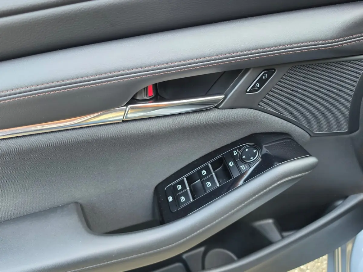 3 2.0 e-SkyActiv-G M Hybrid 122 Navi Camera Trekhaak