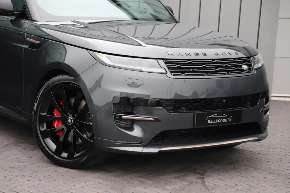 3.0 P550e Autobiography | 550PK | Luchtvering | Achterasbesturing | Head-up | Keyless-go |
