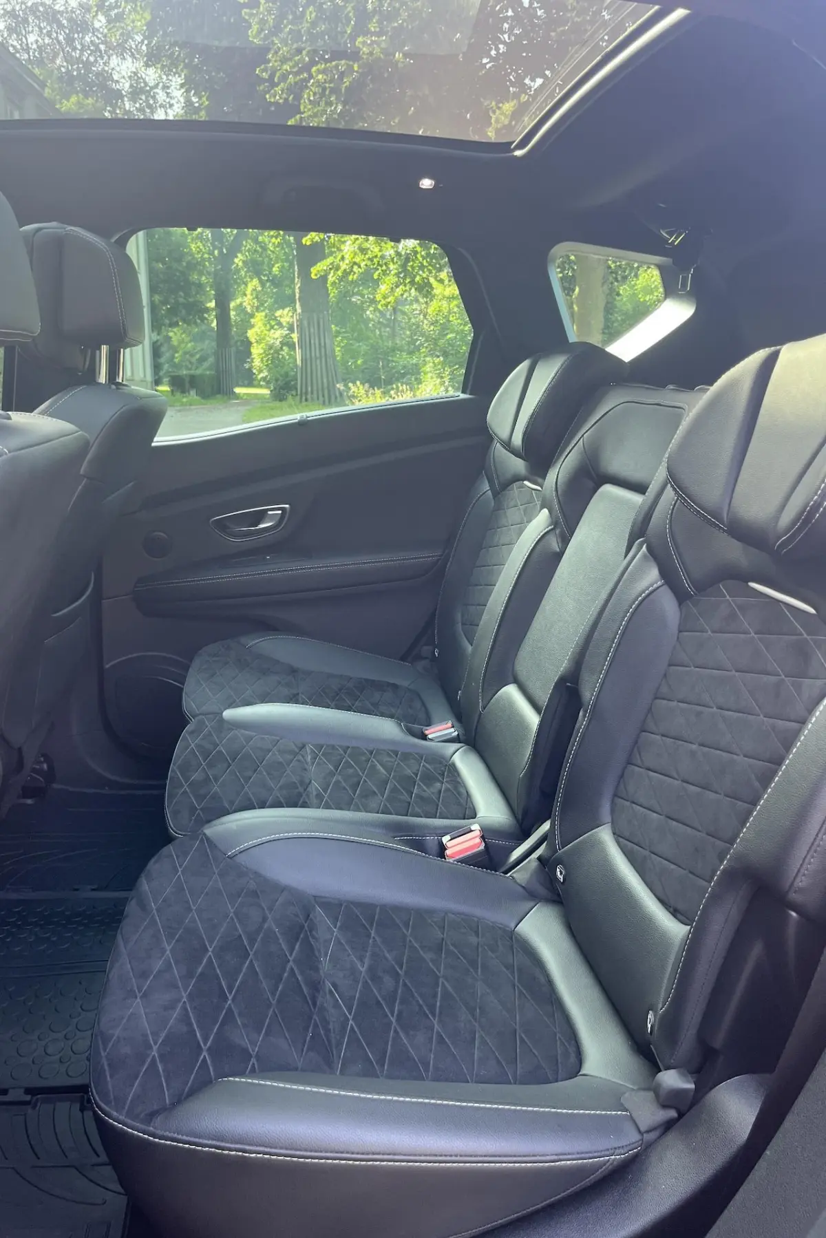1.3 TCe Black Edition 160 PK PANO | CAMERA | CARPLAY | HALF LEDER | KEYLESS