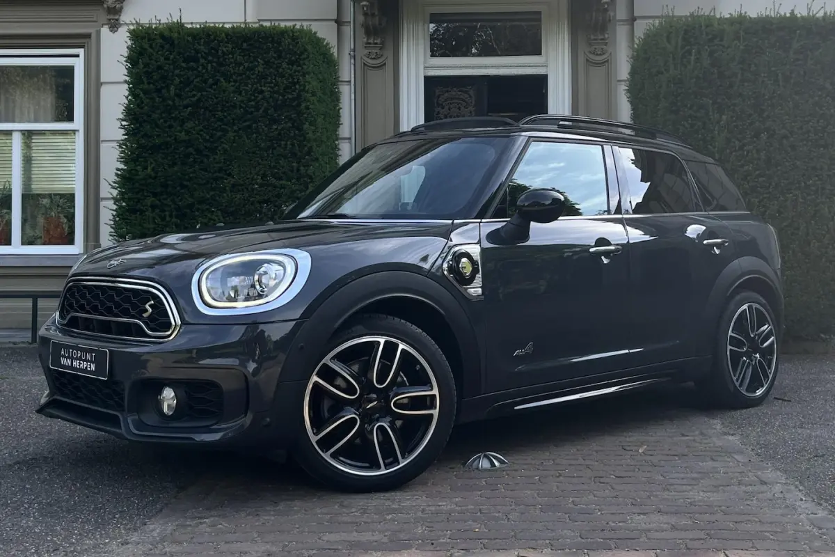 1.5 Cooper S E ALL4 Chili PANO | H&K | HARMAN KARDON | PANO | HUD | JCW PAKKET | CARPLAY |