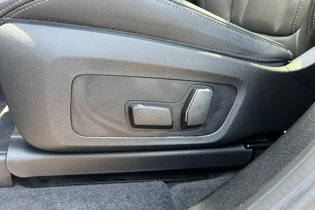 High Executive 80 kWh PANO | MEMORY | KEYLESS | DRIVING ASS. PROF | CAMERA | LEDER | CARPL