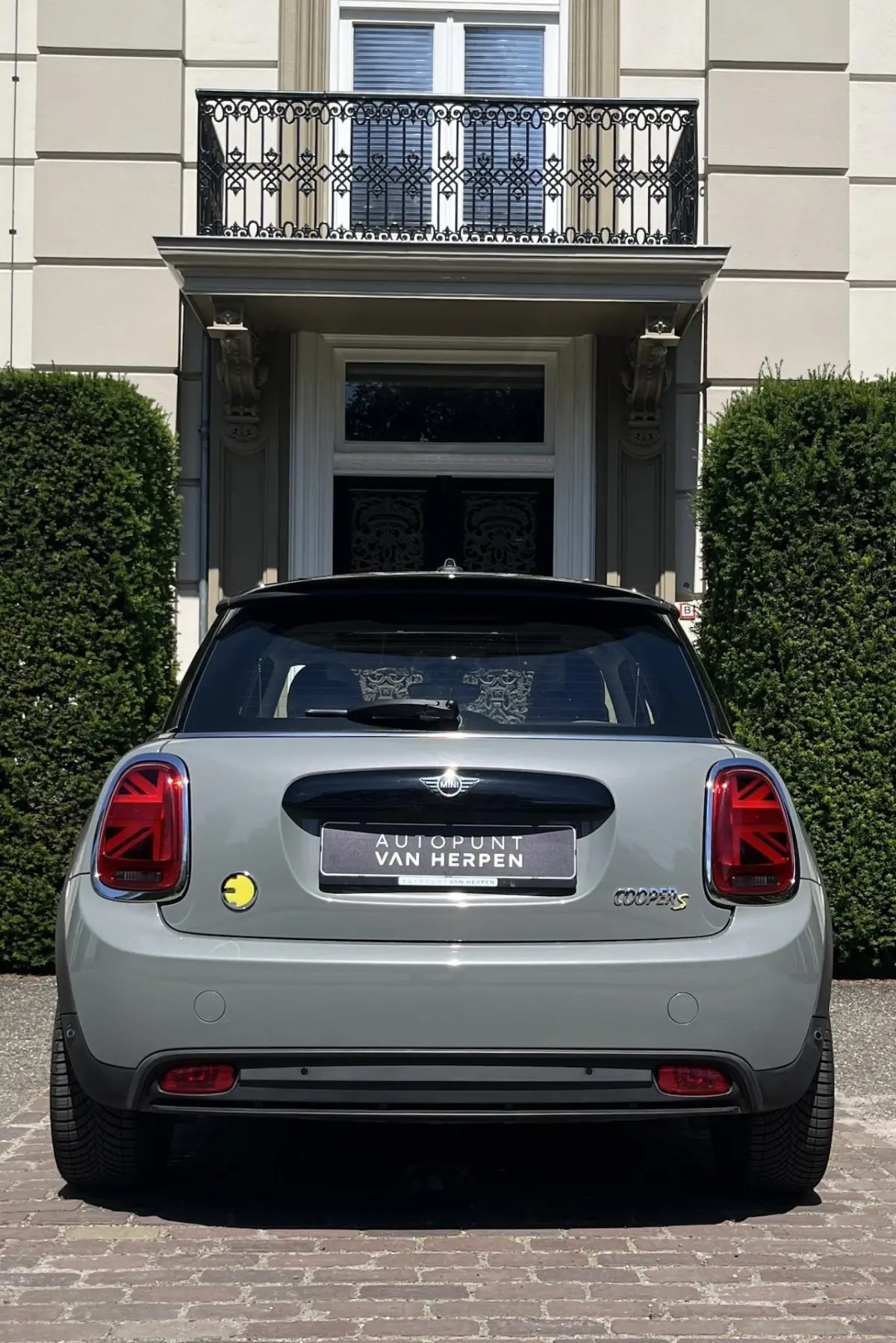 Classic 33 kWh PANO | H&K | CAMERA | CARPLAY | KEYLESS | HALF LEDER