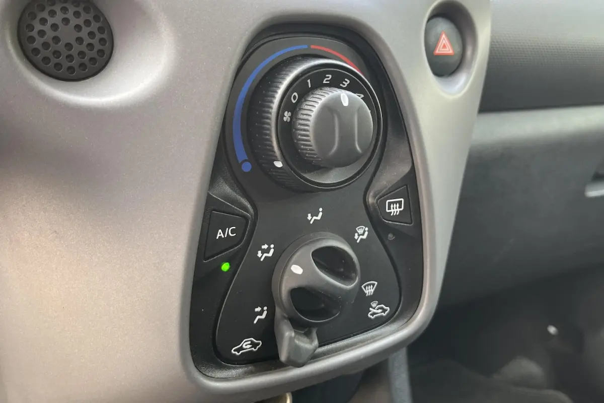 1.0 e-VTi Active AIRCO | RADIO | GARMIN ADD-ON NAVI | BLUETOOTH HANDS-FREE