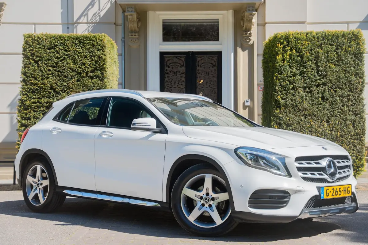 180 Business Solution AMG TREKHAAK | CAMERA | KEYLESS | ORG NL 2E EIGN