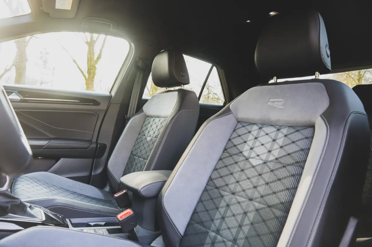 1.5 TSI R-Line Business+ IQ LIGHT | CAMERA | BLIND SPOT | ACC | STOEL- EN STUURVERW