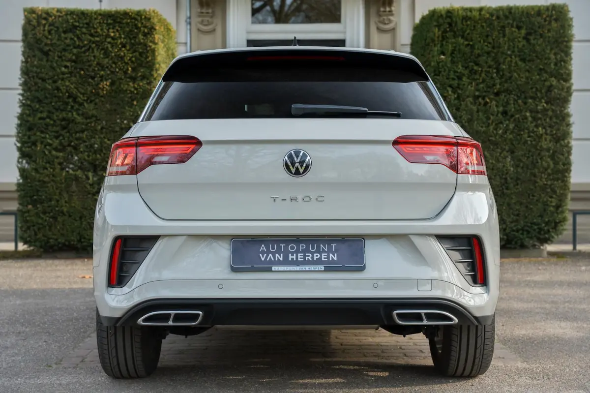 1.5 TSI R-Line Business+ IQ LIGHT | CAMERA | BLIND SPOT | ACC | STOEL- EN STUURVERW