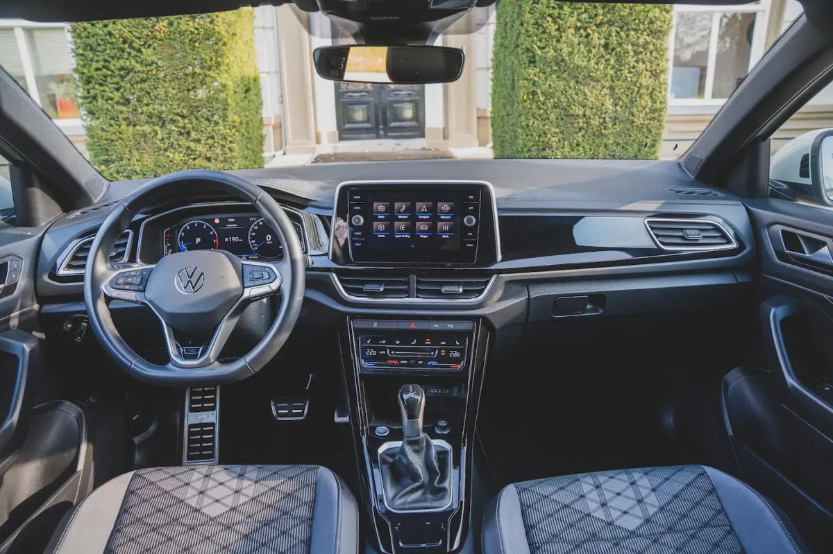 1.5 TSI R-Line Business+ IQ LIGHT | CAMERA | BLIND SPOT | ACC | STOEL- EN STUURVERW
