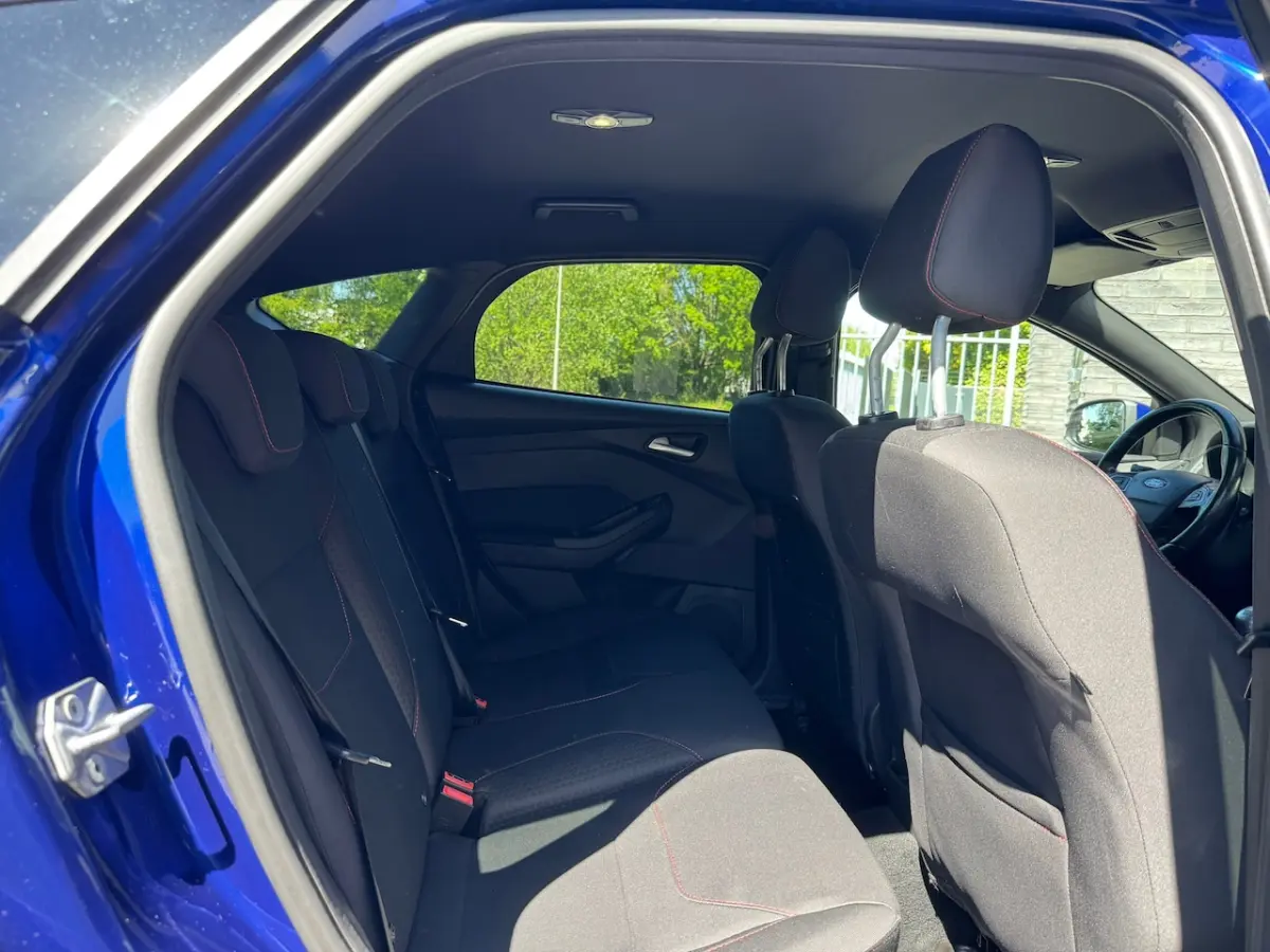 1.0 ST Line Navi, Camera, Climate, Cruise,