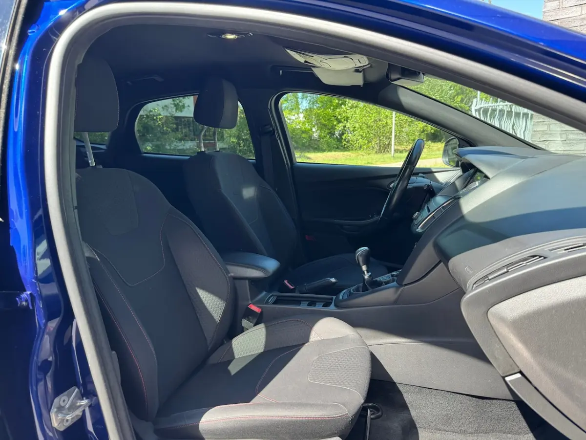 1.0 ST Line Navi, Camera, Climate, Cruise,