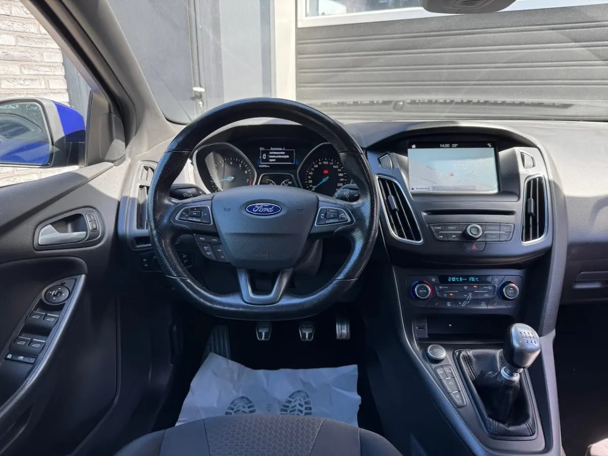 1.0 ST Line Navi, Camera, Climate, Cruise,