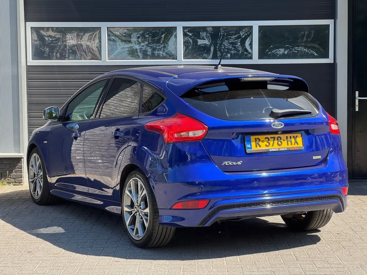 1.0 ST Line Navi, Camera, Climate, Cruise,