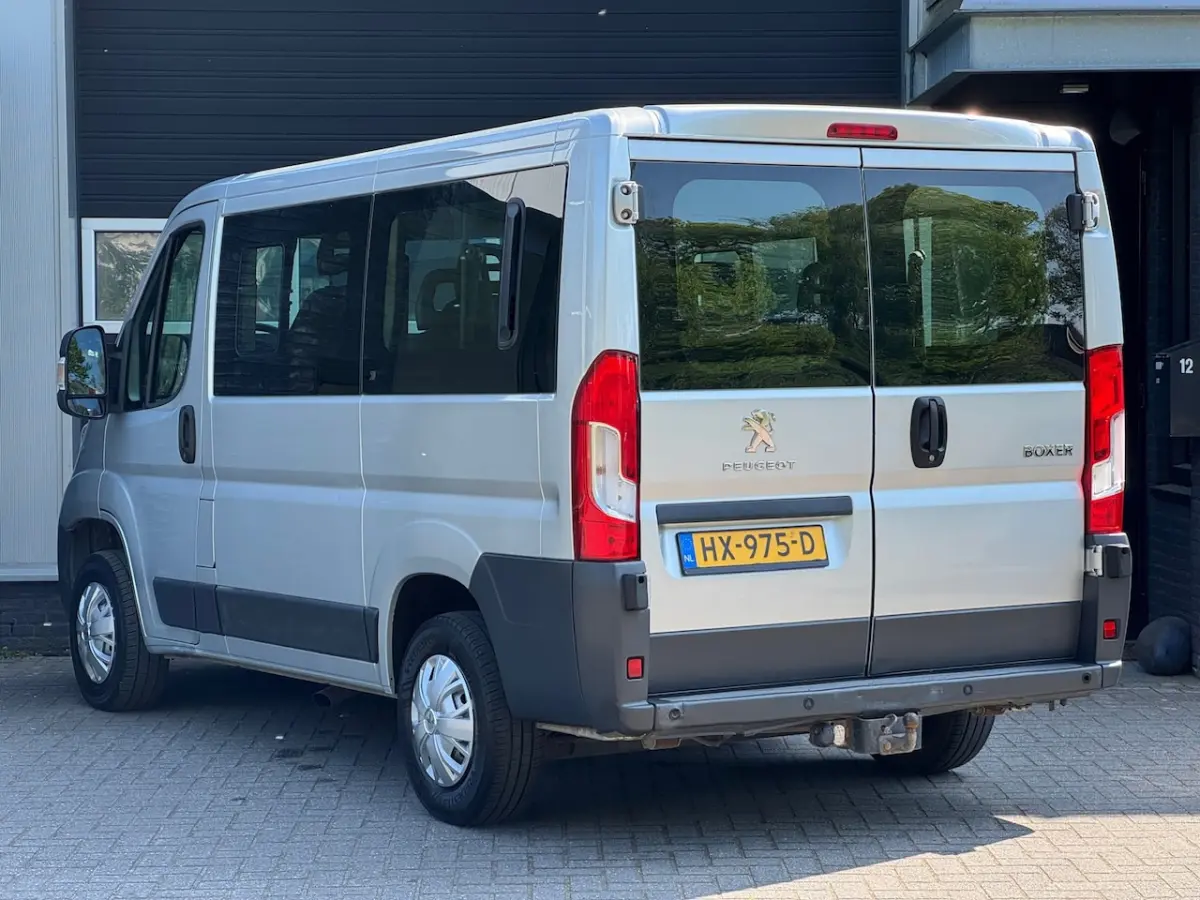 330 2.0 BlueHDI L1H1 9P Airco, Navi, NAP