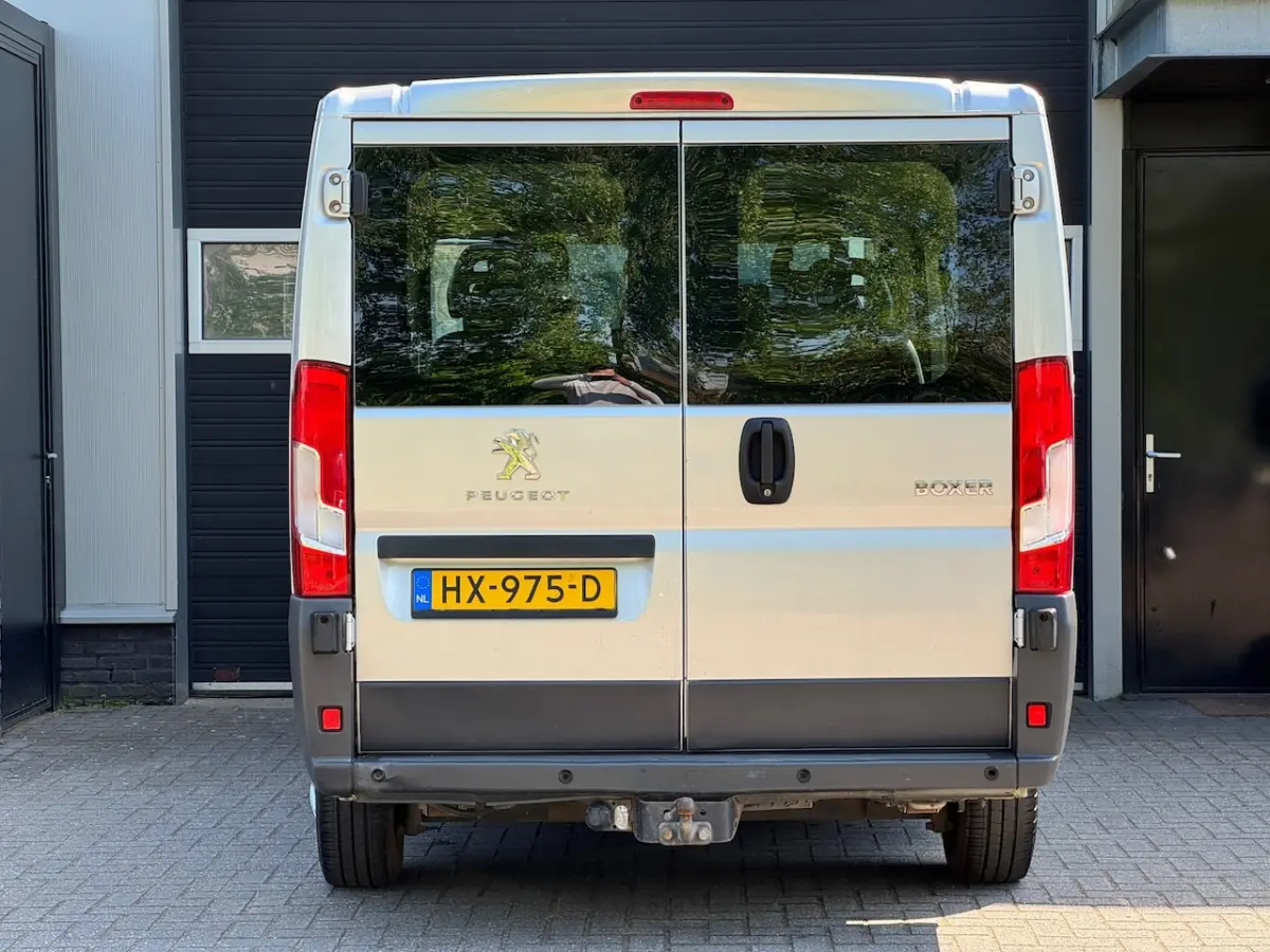 330 2.0 BlueHDI L1H1 9P Airco, Navi, NAP