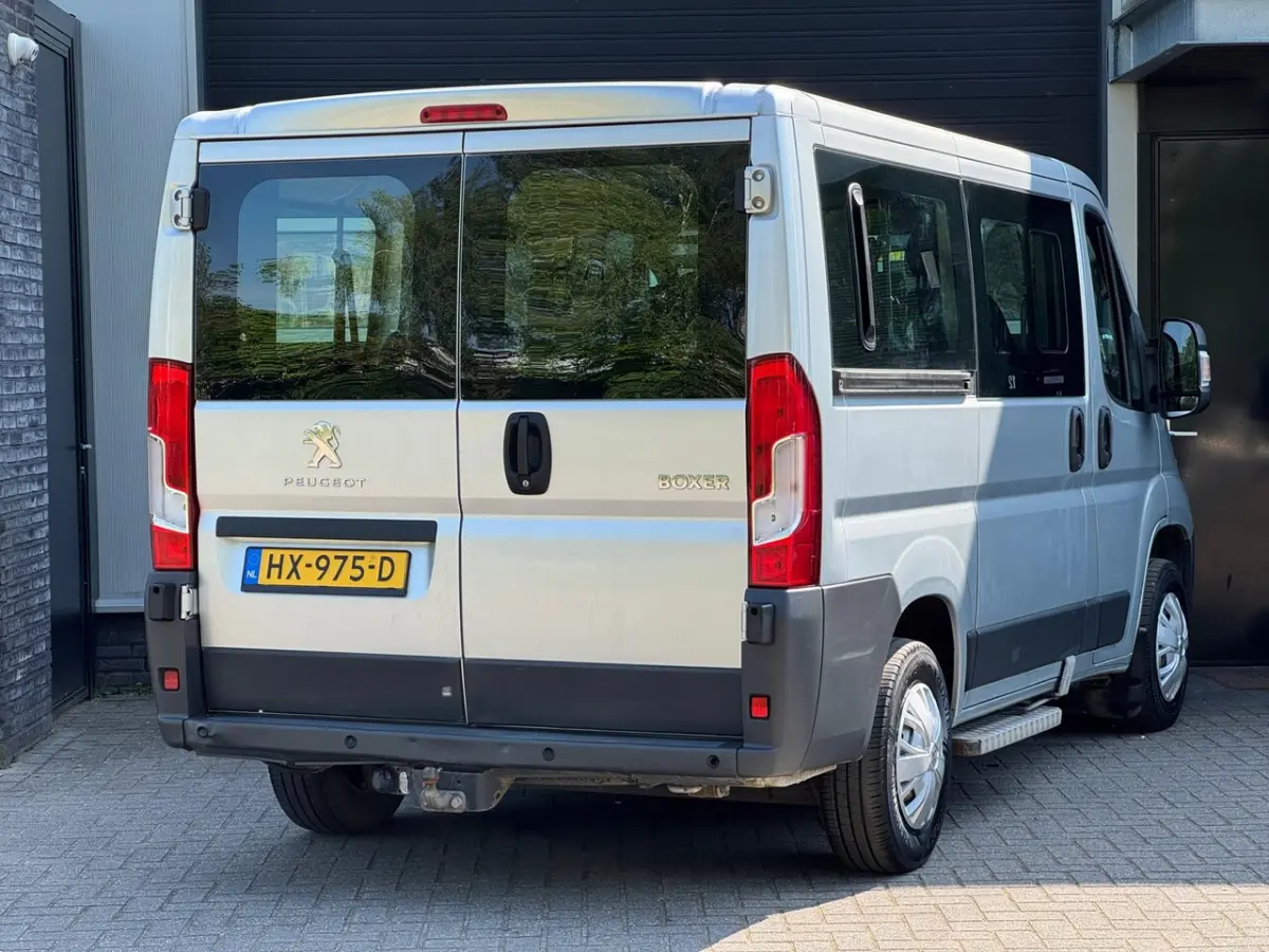 330 2.0 BlueHDI L1H1 9P Airco, Navi, NAP