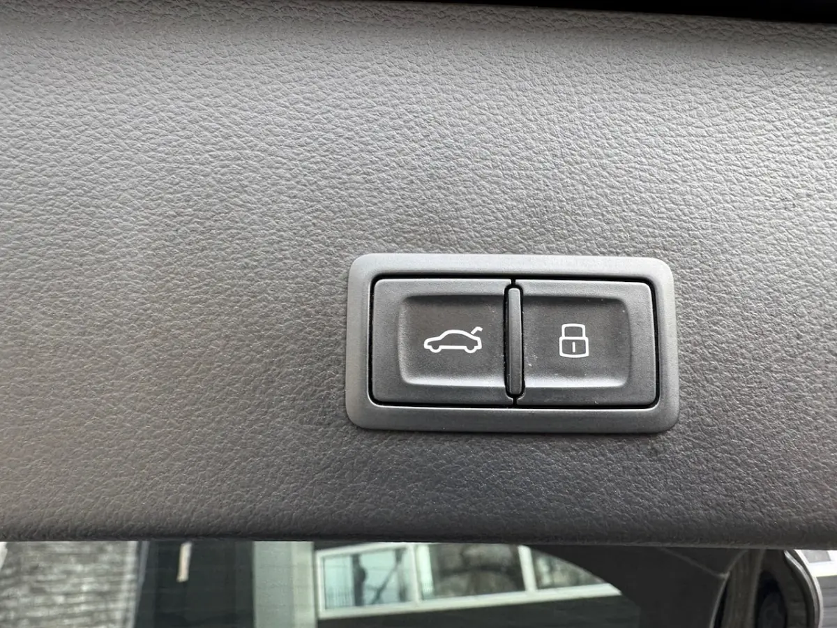 1.8 TFSI ultra Premium Edition Xenon/Led, Keyless, Camera, Bose, Adaptive Cruise