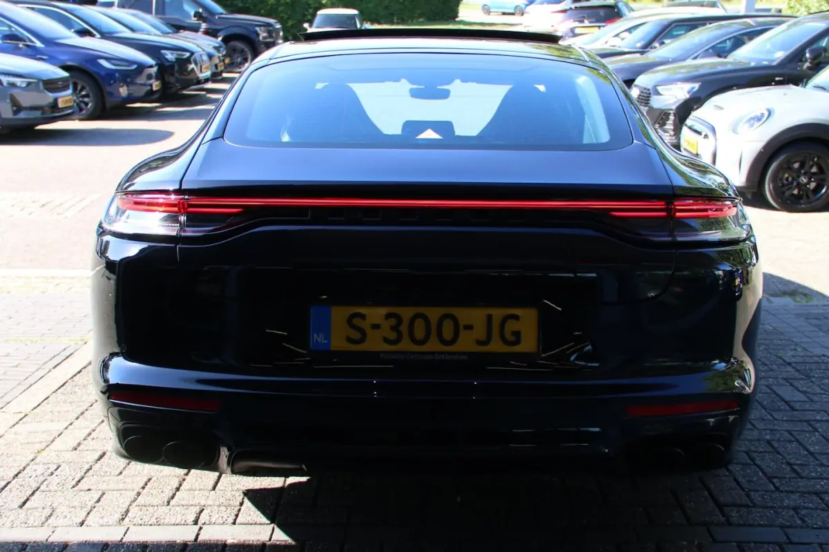 2.9 4 E-Hybrid DEALER OND. 5-PERS. NP 165.000, -