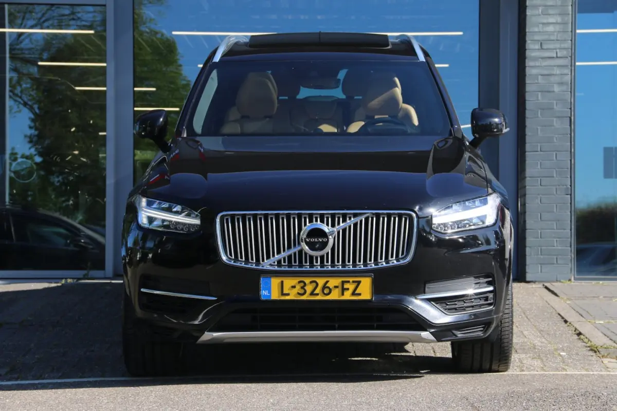 2.0 T8 Twin Engine AWD Inscription