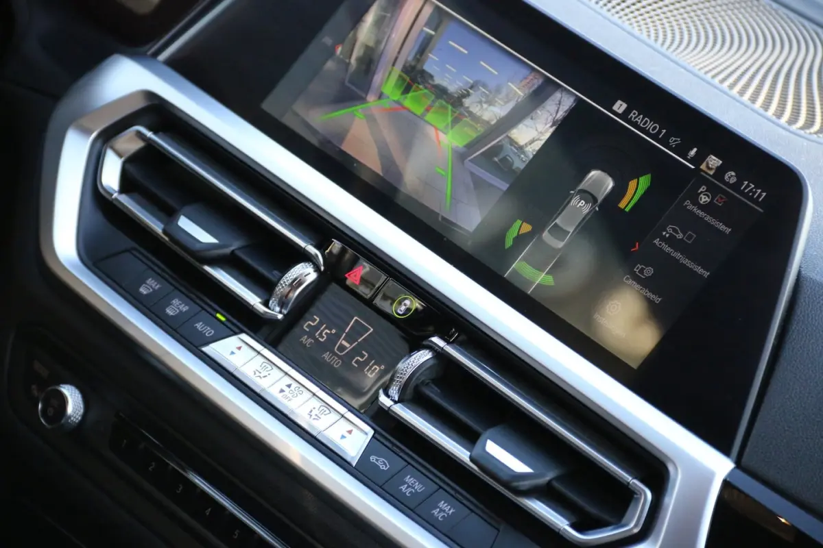 320i Executive Edition DEALER OND. NL-AUTO NAP