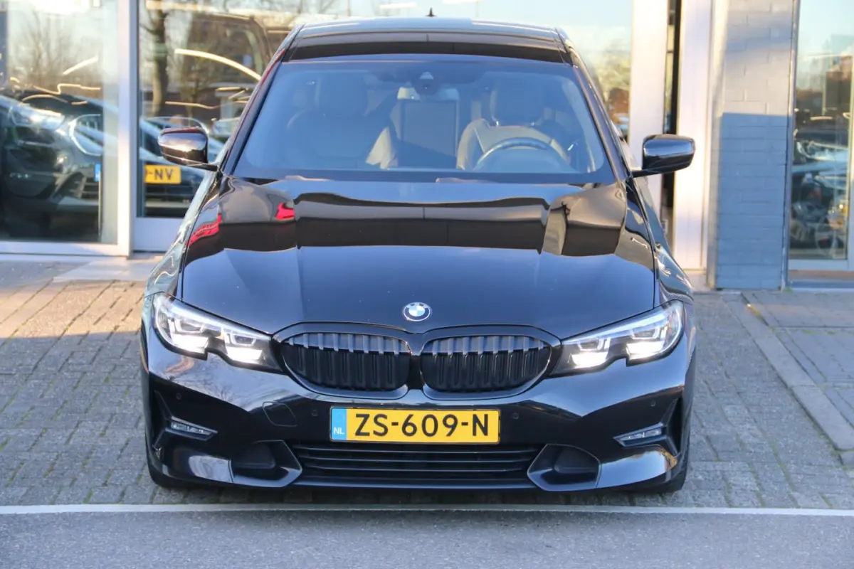320i Executive Edition DEALER OND. NL-AUTO NAP