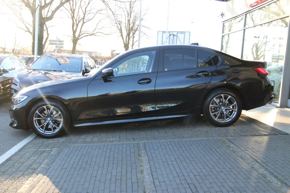 320i Executive Edition DEALER OND. NL-AUTO NAP
