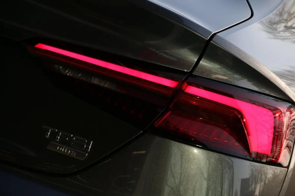 2.0 TFSI MHEV Sport S-line Edition NL-AUTO NAP