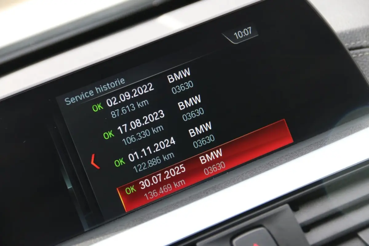 318i Executive M-PAKKET DEALER OND. NL-AUTO NAP