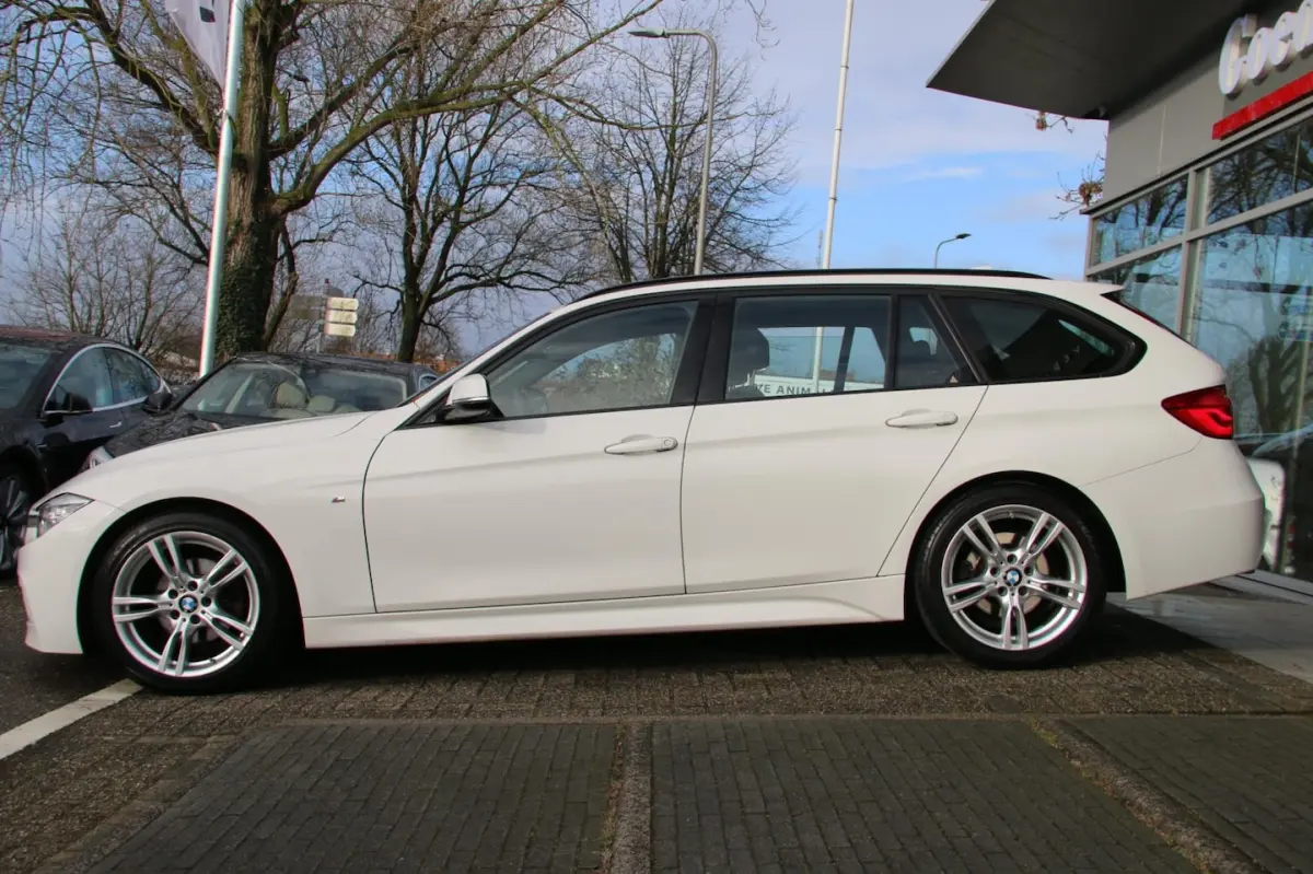 318i Executive M-PAKKET DEALER OND. NL-AUTO NAP