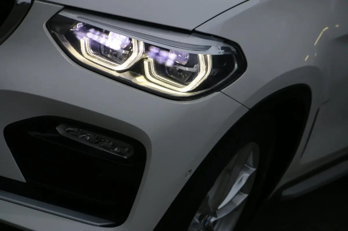 XDrive20i High Executive PANO-DAK DEALER OND