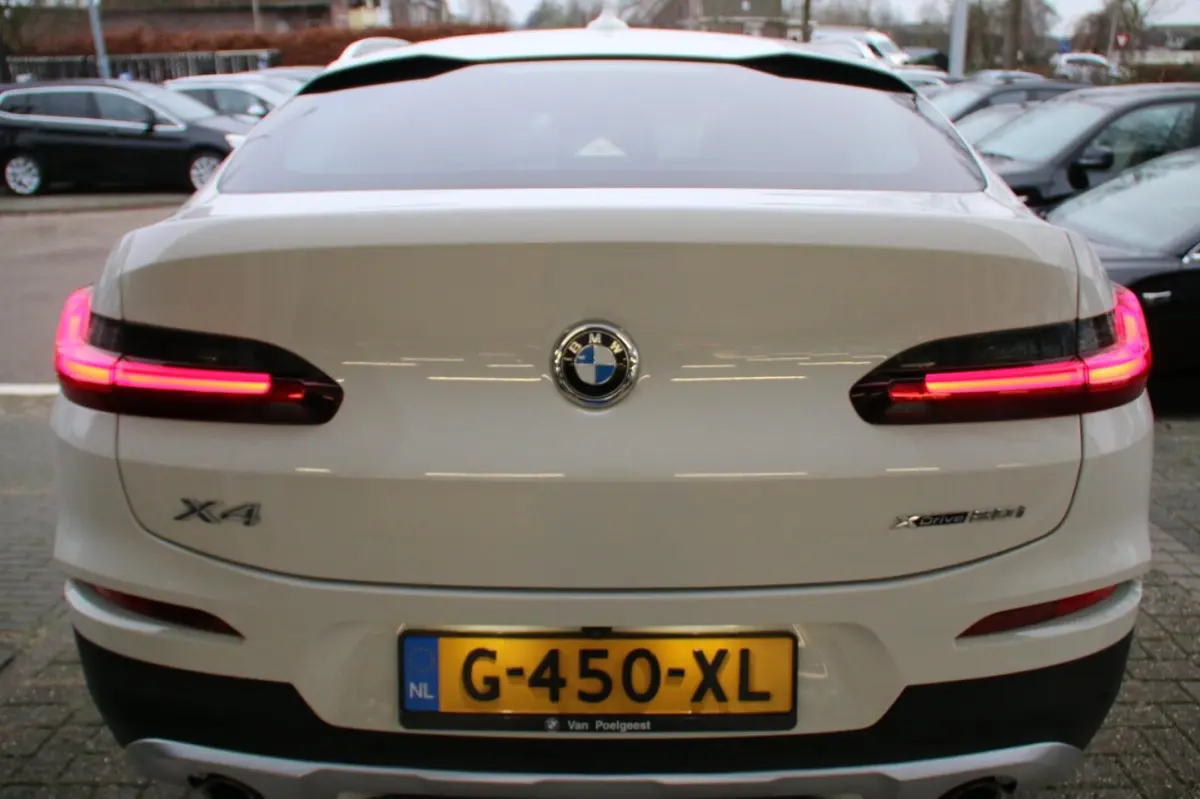 XDrive20i High Executive PANO-DAK DEALER OND