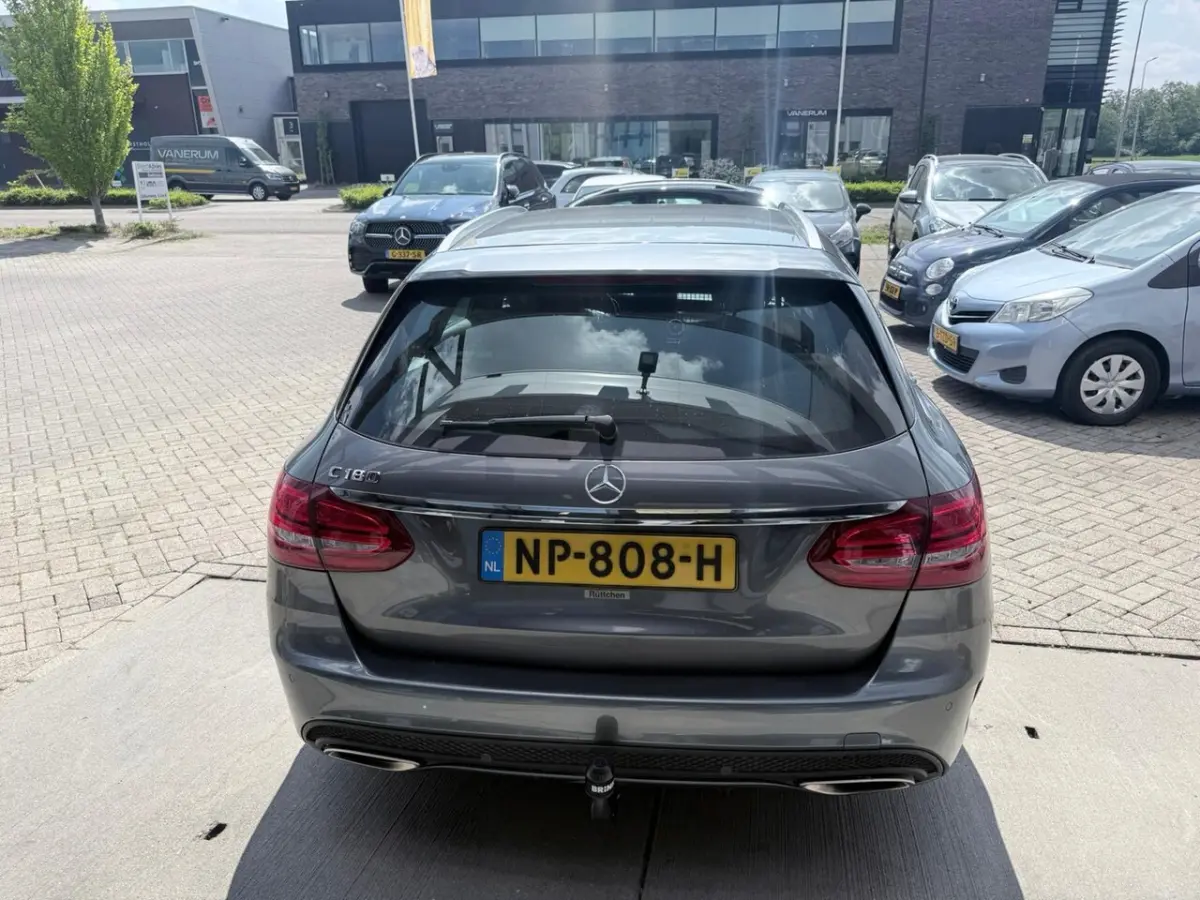 180 AMG Sport Edition AUTOMAAT INRUIL MOGELIJK