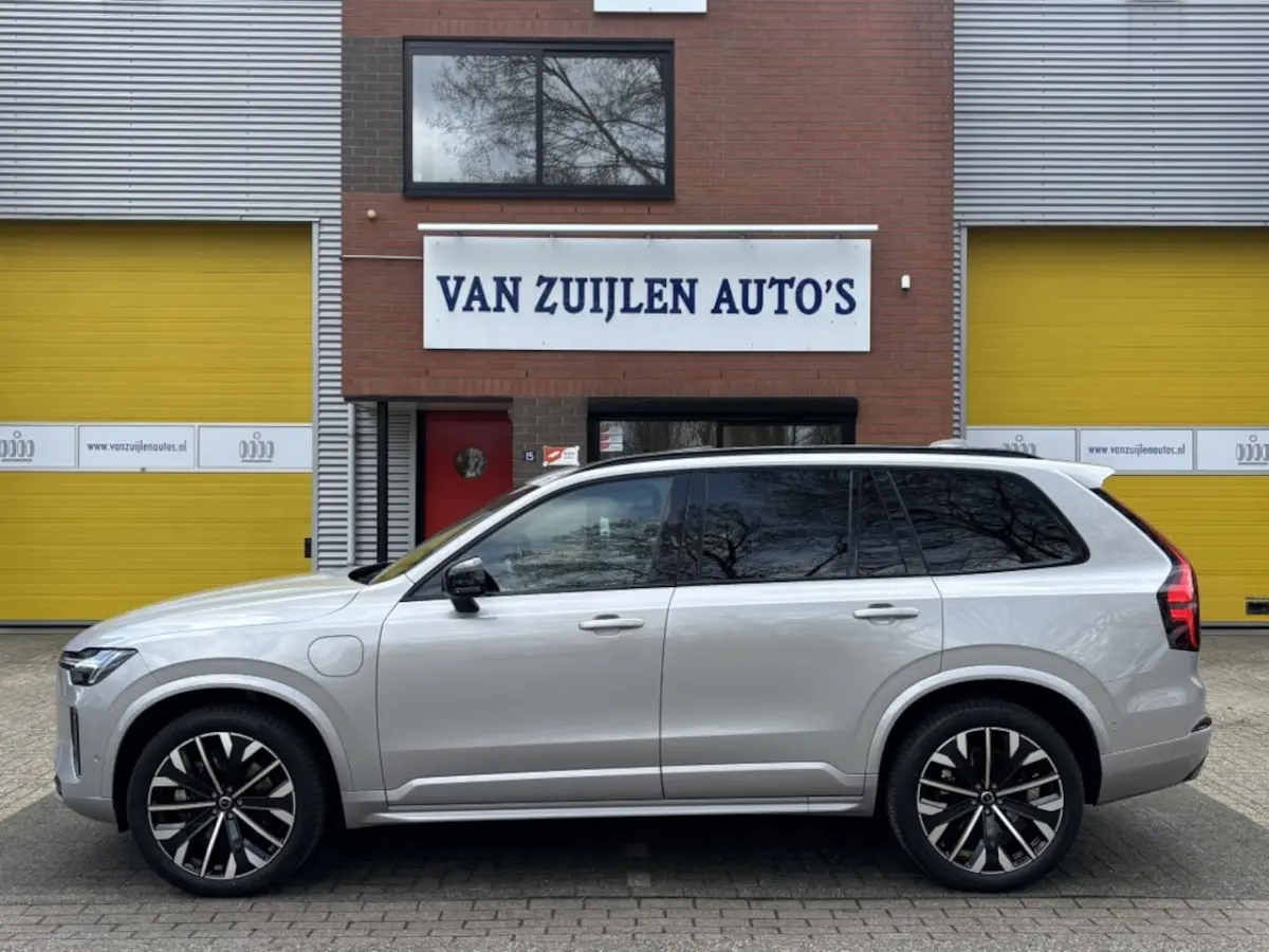 T8 AWD Facelift Dark Four-C Panorama 21" 360Â° BTW