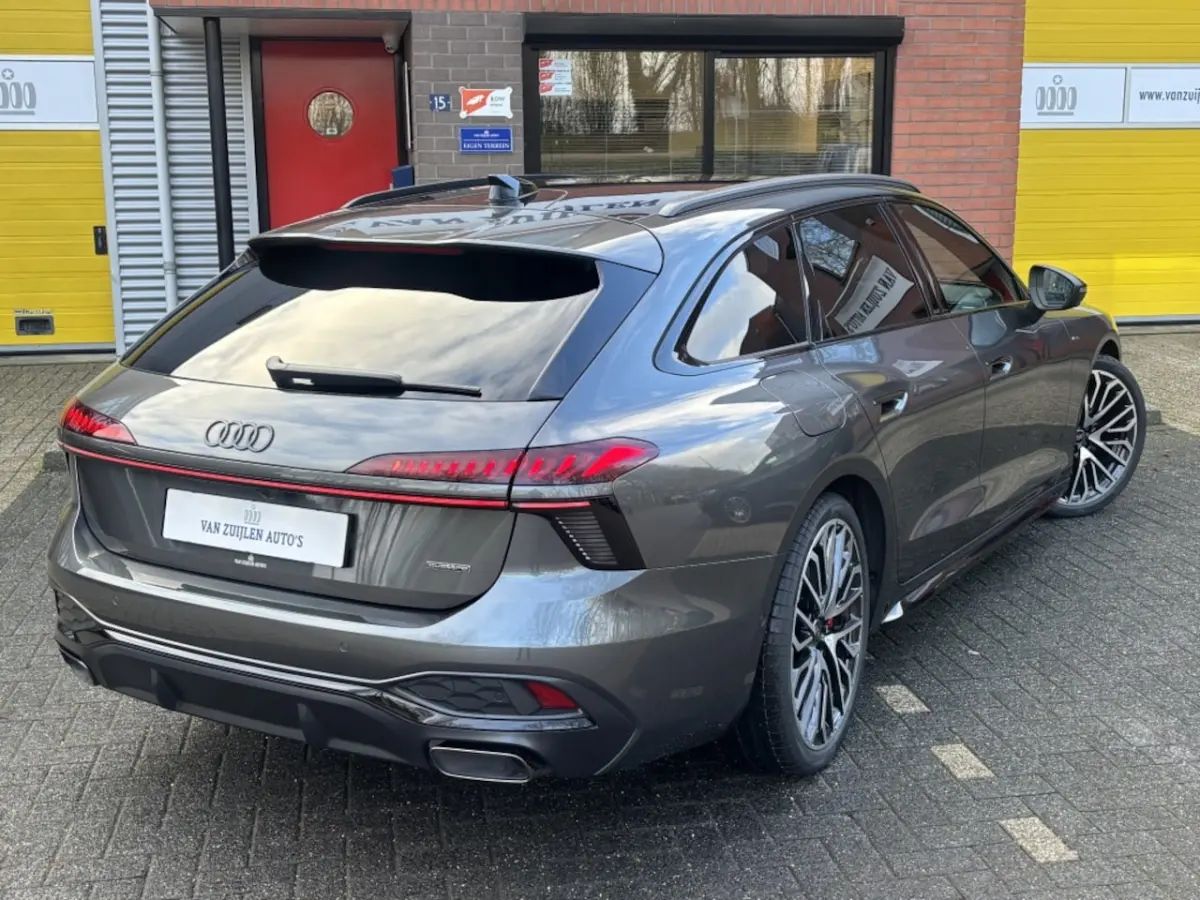 e-Hybrid S-Line Quattro 4AS Trekhaak Pano 21" Memory BTW