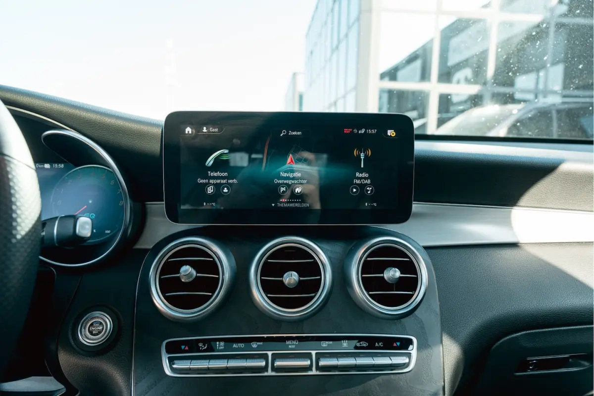 300e 4MATIC Premium Plus | schuifdak | Burmester sounds. | Distr | Air body contr | Widesc