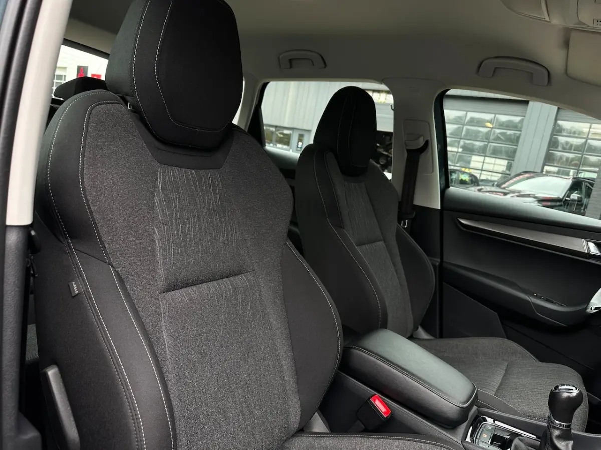 1.0 TSI Business Edition Plus/1STE EIG/CARPLAY/CAMERA/NAVI/NETTE STAAT