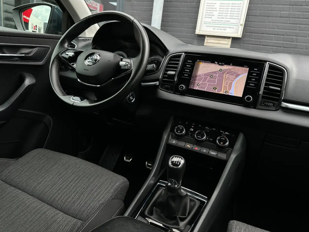 1.0 TSI Business Edition Plus/1STE EIG/CARPLAY/CAMERA/NAVI/NETTE STAAT