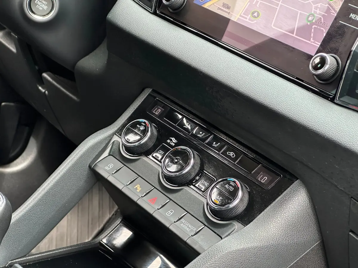 1.5 TSI ACT Business Edition/CAMERA/CARPLAY/NL-AUTO NAP